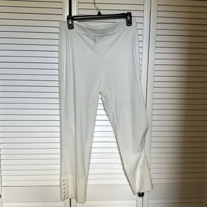 IC Collection by Connie white 77%Nylon 23%Spandex crop pants size M